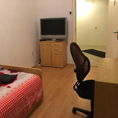 Misha,s Place Homestay *